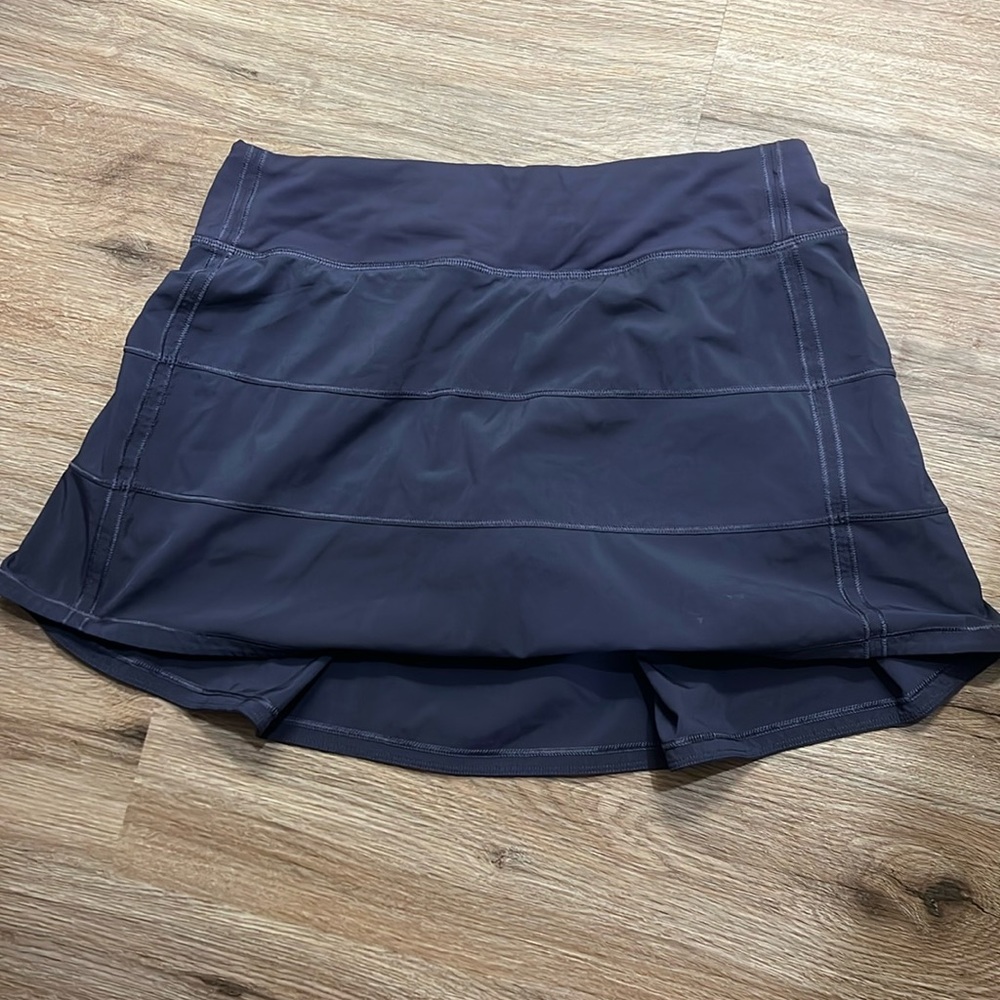 Lululemon tennis skirt blue/purple color